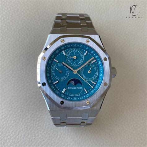 ap watch uae